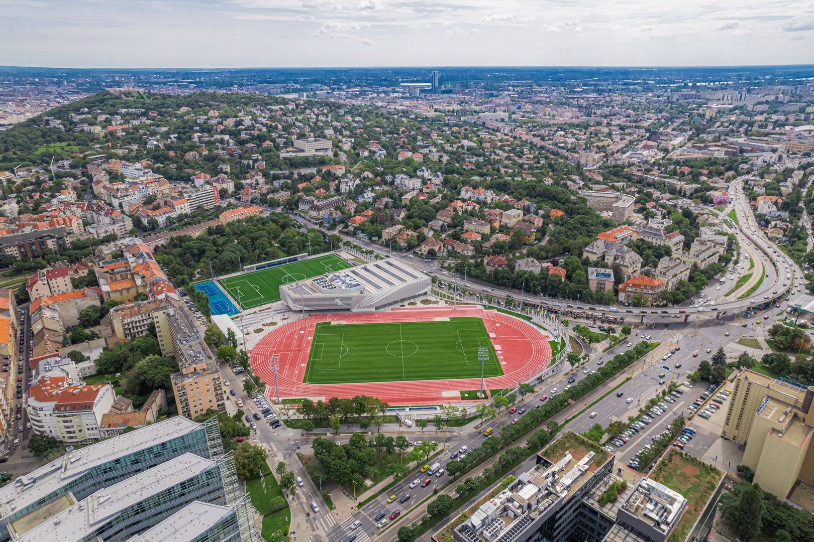 Magyar Testnevelesi es Sporttudomanyi Egyetem